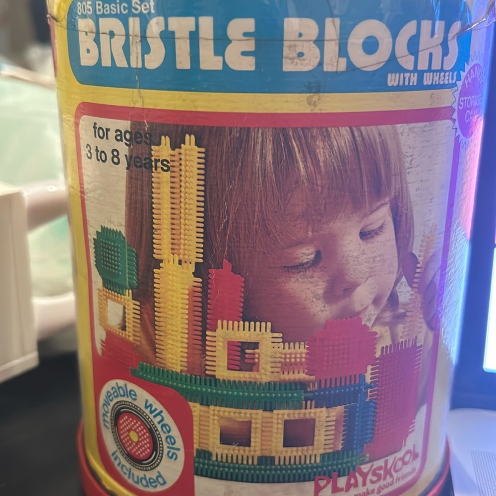 Vintage Playskool 1976 Bristle Blocks Set #805 Canister And 29 Pieces Toy